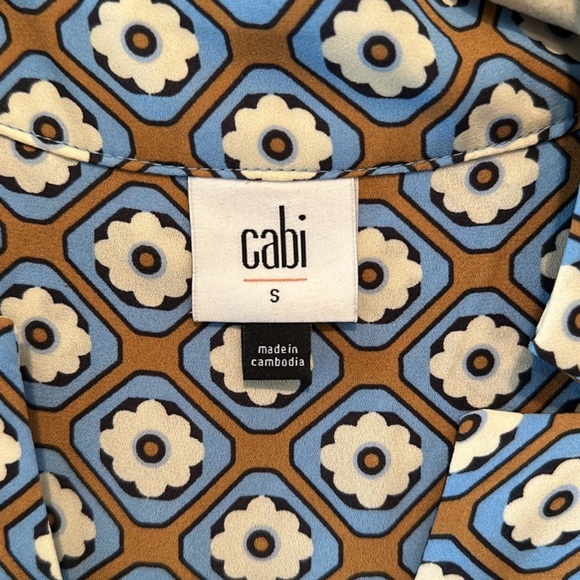 NWT Cabi Two-Timing Top - Picture 5 of 6